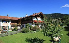 Pension Mit Bergblick In Inzell